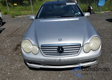 2004 Mercedes-Benz C 230K Sport Coupe из США, поврежденный, VIN WDBRN40J94A548568